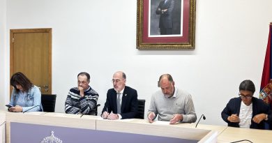 Baiona reorganiza o Concello para garantir a estabilidade mentres avanza a investigación contra o edil de Urbanismo